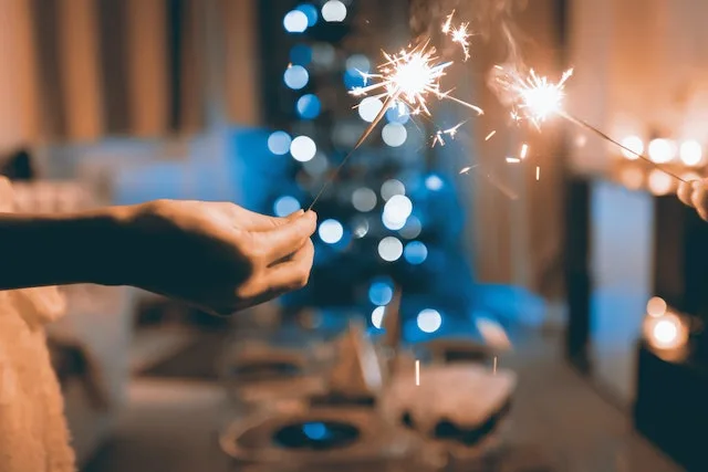 prelit-christmas-trees-work-in-different-environments