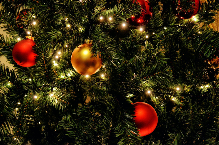 Finding the Best Deals on Artificial Christmas Trees